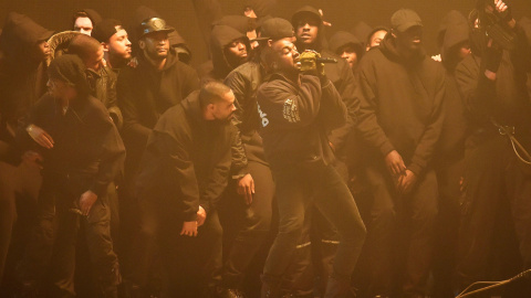 La decisión de la cadena ITV, que retransmitía el evento, de silenciar parte de la actuación del rapero Kanye West para evitar palabras malsonantes fue una de las anécdotas de la jornada. REUTERS/Toby Melville