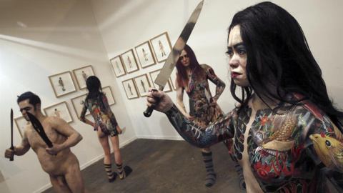 Obra del artista salmantino Enrique Marty, que se exhibe como pieza única en el espacio de la Deweer Gallery, que se exhibe en el espacio que tiene la Galería Juana Aizpuru, en la 34 edición de ARCO. /EFE