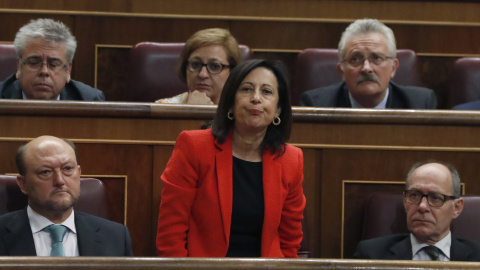 El diputada del PSOE Margarita Robles durante las votaciones del debate de investidura. / EFE El diputada del PSOE Margarita Robles durante las votaciones del debate de investidura. / EFE
