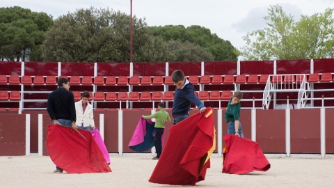 Imagen de un torero practicando en una escuela taurina. EUROPA PRESS Imagen de un torero practicando en una escuela taurina. EUROPA PRESS