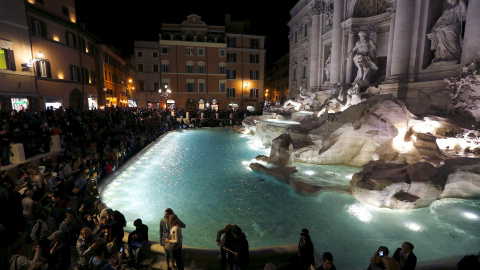 Panorámica lateral de la Fontana de Trevi. REUTERS
