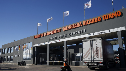 Vista general de la fachada del Circuito Ricardo Tormo de Cheste donde se encuentran las oficinas de la empresa pública de la Generalitat Circuito del Motor. EFE/Kai Försterling