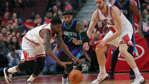 Pau Gasol en un partido contra los Hornets la semana pasada. /REUTERS Pau Gasol en un partido contra los Hornets la semana pasada. /REUTERS
