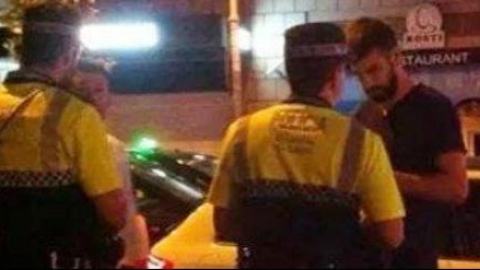 Piqué durante su incidente con la Guardia Urbana de Barcelona. Piqué durante su incidente con la Guardia Urbana de Barcelona.