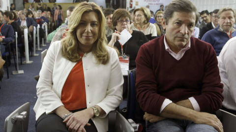 Susana Díaz y Javier Fernández en el comité federal del PSOE. (EFE) Susana Díaz y Javier Fernández en el comité federal del PSOE. (EFE)