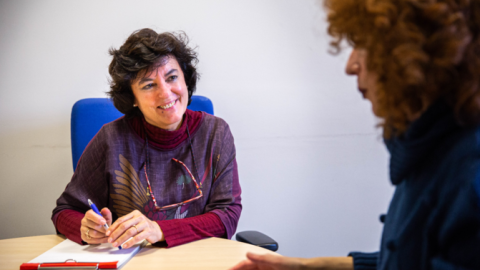 La epidemióloga Amparo Larrauri, durante la entrevista. / SINC | Álvaro Muñoz La epidemióloga Amparo Larrauri, durante la entrevista. / SINC | Álvaro Muñoz