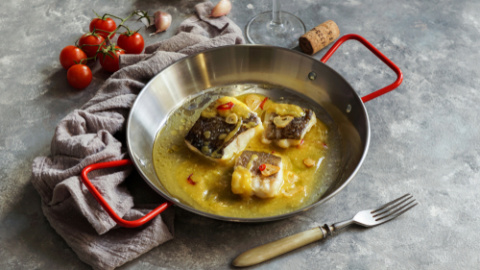 Bacalao al pil pil. Bacalao al pil pil.