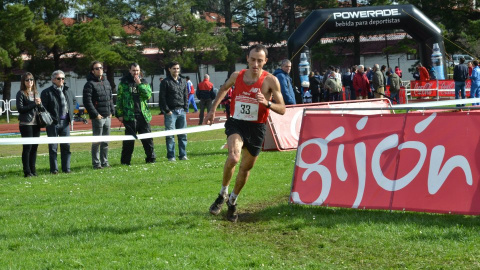 José Luis Capitán en una carrera de cross hace unos años. José Luis Capitán en una carrera de cross hace unos años.