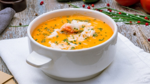Bisque o crema de marisco francesa. Bisque.