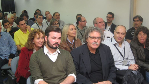 Gabriel Rufián (Súmate) Joan Tardà (ERC), durante la reunión del Consell Nacional de ERC. E.P. Gabriel Rufián (Súmate) Joan Tardà (ERC), durante la reunión del Consell Nacional de ERC. E.P.