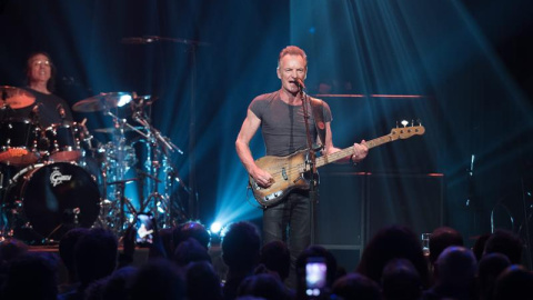 Sting durante su concierto este pasado sábado en la sala Bataclan de París. /EFE Sting durante su concierto este pasado sábado en la sala Bataclan de París. /EFE