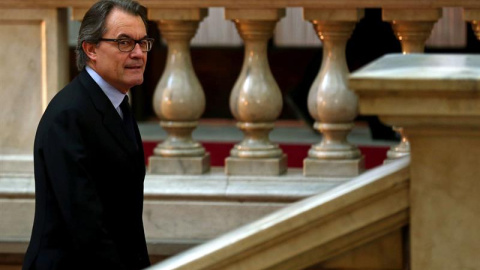 El presidente de la Generalitat en funciones, Artur Mas, a su llegada al Parlament de Catalunya./ EFE El presidente de la Generalitat en funciones, Artur Mas, a su llegada al Parlament de Catalunya./ EFE