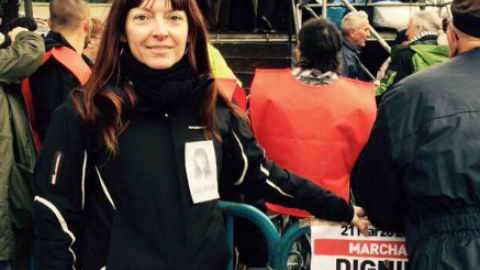 Raquel Tenía en una manifestación.- TWITTER Raquel Tenía en una manifestación.- TWITTER