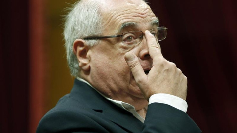 El portavoz de Catalunya Sí Que Es Pot, Lluís Rabell, este jueves en el Parlament./ EFE El portavoz de Catalunya Sí Que Es Pot, Lluís Rabell, este jueves en el Parlament./ EFE