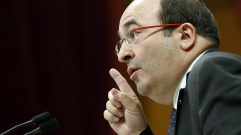 Miquel Iceta (PSC), este jueves en el Parlament./ EFE Miquel Iceta (PSC), este jueves en el Parlament./ EFE