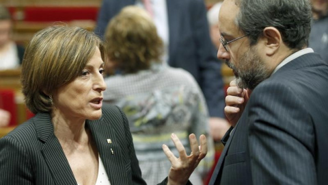 Antonio Baños y Carme Forcadell, este jueves en el Parlament./ EFE Antonio Baños y Carme Forcadell, este jueves en el Parlament./ EFE