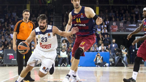 Llull y Tomic, durante el partido. EFE/Quique García Llull y Tomic, durante el partido. EFE/Quique García