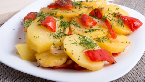 Patatas a lo pobre con pimientos. Patatas a lo pobre con pimientos.