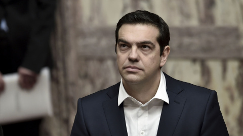 El primer ministro griego Alexis Tsipras asiste a la ceremonia de juramento del nuevo presidente electo Prokopis Pavlopoulos en el parlamento de Atenas./ REUTERS-Aris Messinis/Pool El primer ministro griego Alexis Tsipras asiste a la ceremonia de juramento del nuevo presidente electo Prokopis Pavlopoulos en el parlamento de Atenas./ REUTERS-Aris Messinis/Pool