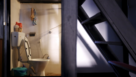 El aseo de una casa en Lalitpur, Nepal. REUTERS / Navesh Chitrakar