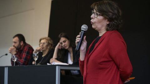 La portavoz de Equo en Madrid, Inés Sabanés, durante la rueda de prensa en la que la exjuez Manuela Carmena, junto a la politóloga Rita Mestre, y el ex presidente de la Federación Regional de Asociaciones Vecinales de Madrid (FRAVM), Nacho La portavoz de Equo en Madrid, Inés Sabanés, durante la rueda de prensa en la que la exjuez Manuela Carmena, junto a la politóloga Rita Mestre, y el ex presidente de la Federación Regional de Asociaciones Vecinales de Madrid (FRAVM), Nacho
