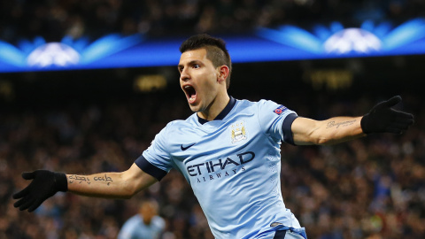 Agüero celebra el gol que le marcó al Barça en la ida de los octavos de Champions. /REUTERS Agüero celebra el gol que le marcó al Barça en la ida de los octavos de Champions. /REUTERS