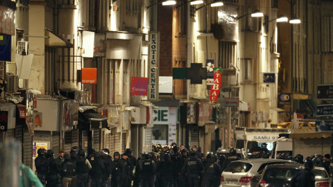 El centro de Saint Denis ha sido acordonado por la policía.- REUTERS