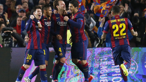 Los jugadores del Barcelona celebran el gol al City. Reuters / Carl Recine Los jugadores del Barcelona celebran el gol al City. Reuters / Carl Recine