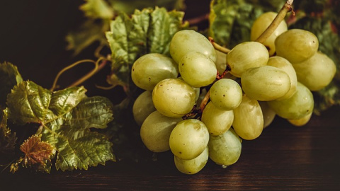 Uvas, tradición en Nochevieja. Foto: Couleur/ Pixabay Uvas.