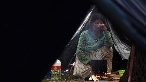 Una mujer en un campamento en Asunción, Paraguay. - AFP Una mujer en un campamento en Asunción, Paraguay. - AFP