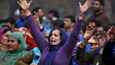 Prohíben la entrada de mujeres en un templo hindú hasta que no se invente un detector de menstruación./REUTERS Prohíben la entrada de mujeres en un templo hindú hasta que no se invente un detector de menstruación./REUTERS