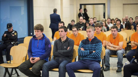 Los acusados de Segi en un juicio en la Audiencia Nacional. EFE
