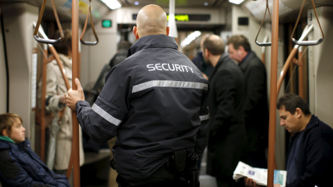 El metro de Bruselas reabre sus puertas. REUTERS/Benoit Tessier