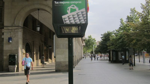 Marcan 42º en una plaza de España./ EUROPA PRESS Marcan 42º en una plaza de España./ EUROPA PRESS