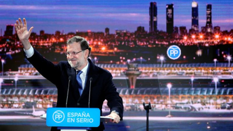 El presidente del Gobierno, Mariano Rajoy, durante su intervención en el acto de inicio de campaña del PP en Madrid. / EFE