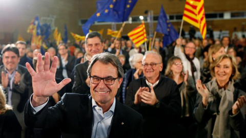El presidente en funciones, Artur Mas, durante el acto de Democràcia i Llibertat previo al inicio de la campaña electoral para las elecciones generales. EFE