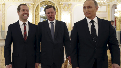 El Presiente de Rusia, Vladimir Putin con sus posibles herederos al 'trono': el jefe del Estado Mayor, Sergei Ivanov y el primer ministro Dmitry Medvedev. REUTERS/Dmitry Astakhov/Sputnik/Pool El Presiente de Rusia, Vladimir Putin con sus posibles herederos al 'trono': el jefe del Estado Mayor, Sergei Ivanov y el primer ministro Dmitry Medvedev. REUTERS/Dmitry Astakhov/Sputnik/Pool