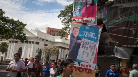 Propaganda electoral en Caracas, Venezuela. EFE/MIGUEL GUTIERREZ