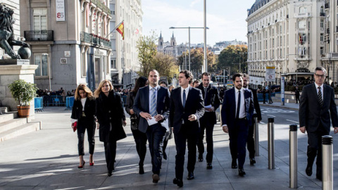 El equipo de Rivera, acompañándole en su visita al Congreso durante la celebración del aniversario de la Constitución. Foto: FLIKR CIUDADANOS