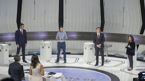 Un momento del debate entre Sáenz de Santamaría, Sánchez, Iglesias y Rivera. EFE