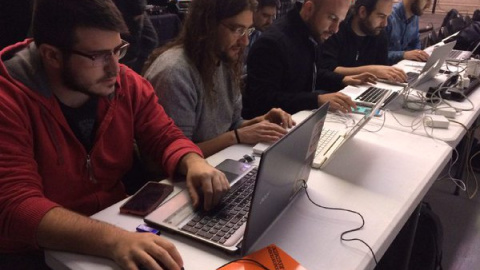 Parte del equipo de redes y de comunicación de Unidad Popular-UI.