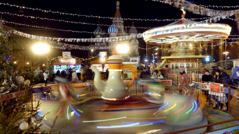 Feria navideña en la Plaza Roja en Moscú. REUTERS/Maxim Zmeyev