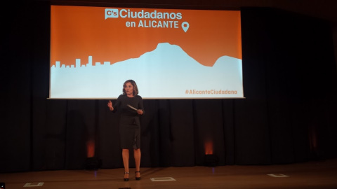 Marta Martín, en el mitin de Ciudadanos en Alicante. / PAULA DÍAZ Marta Martín, en el mitin de Ciudadanos en Alicante. / PAULA DÍAZ