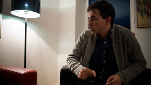 El candidato de UPyD a la Moncloa, Andrés Herzog, en un momento de su entrevista con 'Público'. JAIRO VARGAS El candidato de UPyD a la Moncloa, Andrés Herzog, en un momento de su entrevista con 'Público'. JAIRO VARGAS