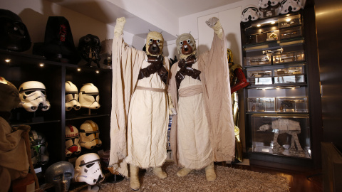 Yusuke Yamana de 41 años y su esposa Anna de 33 se conocieron en un evento de Star Wars en Japón; cuatro años después se casaron. REUTERS/Issei Kato