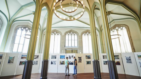 Una de las exhibiciones fotográficas de la ONG 'Rompiendo el silencio'. AFP/Michael Buholzer Una de las exhibiciones fotográficas de la ONG 'Rompiendo el silencio'. AFP/Michael Buholzer