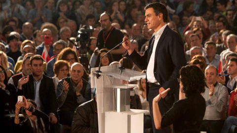 A la espera de que los políticos den sus primeros actos de campaña, os dejamos con esta fotografía del acto de ayer de Pedro Sánchez. EFE/Oto
