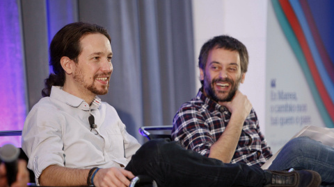 El candidato de Podemos a la Presidencia del Gobierno, Pablo Iglesias, participó en un acto de campaña en A Coruña con los candidatos de En Marea Podem, con quienes la formación concurre en coalición con Esquerda Unida y Anova-Irmandade Nac El candidato de Podemos a la Presidencia del Gobierno, Pablo Iglesias, participó en un acto de campaña en A Coruña con los candidatos de En Marea Podem, con quienes la formación concurre en coalición con Esquerda Unida y Anova-Irmandade Nac