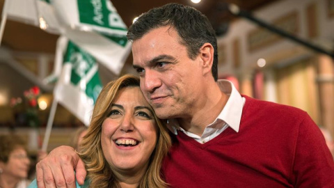 Susana Díaz y Pedro Sánchez, antes del mitin en Torremolinos. EFE/Jorge Zapata Susana Díaz y Pedro Sánchez, antes del mitin en Torremolinos. EFE/Jorge Zapata
