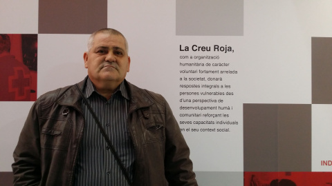 En la casa de José no hay árbol de Navidad, ni regalos, ni cena de Nochebuena. Tampoco hay pescado fresco, ni filetes de ternera y, a duras penas, un Cola Cao para los pequeños. En la casa de José no hay árbol de Navidad, ni regalos, ni cena de Nochebuena. Tampoco hay pescado fresco, ni filetes de ternera y, a duras penas, un Cola Cao para los pequeños.